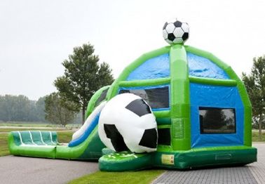 Château sautant gonflable du football étonnant combiné avec la glissière d'eau