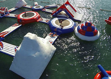Île gonflable de flottement populaire, équipement gonflable aquatique de parc aquatique pour l'adulte